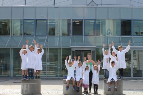 20220914 minikinderhaus gruppenbild 3:2