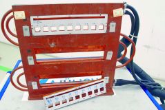Multiposition sample holder