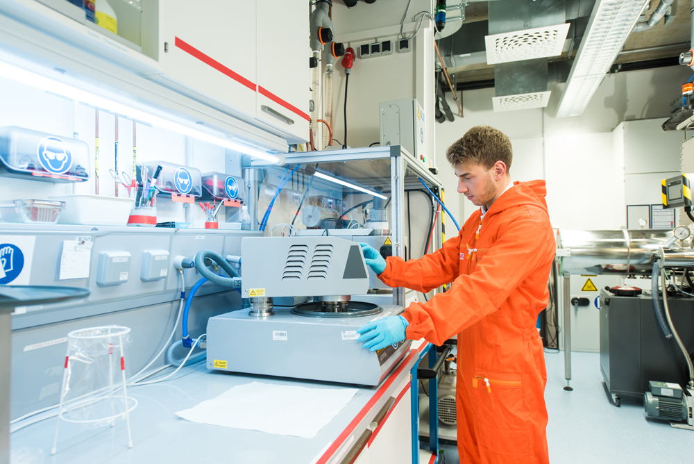 Pioneering work Prototype of a new fuel / MLZ