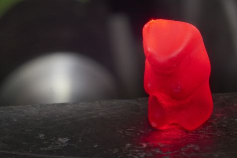 gummi bear examined with positrons