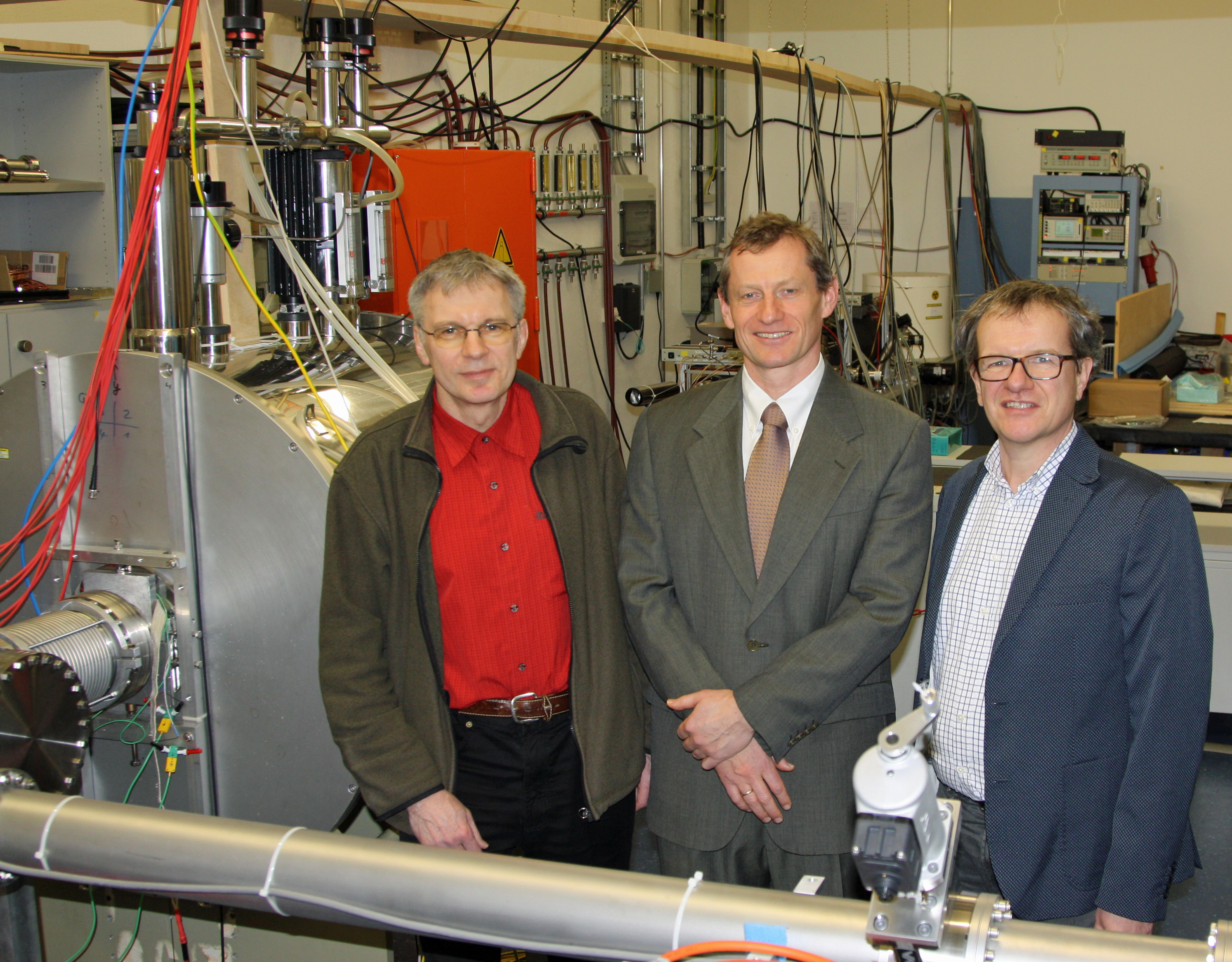 Research grant for development of positron pulses of unprecedented intensity