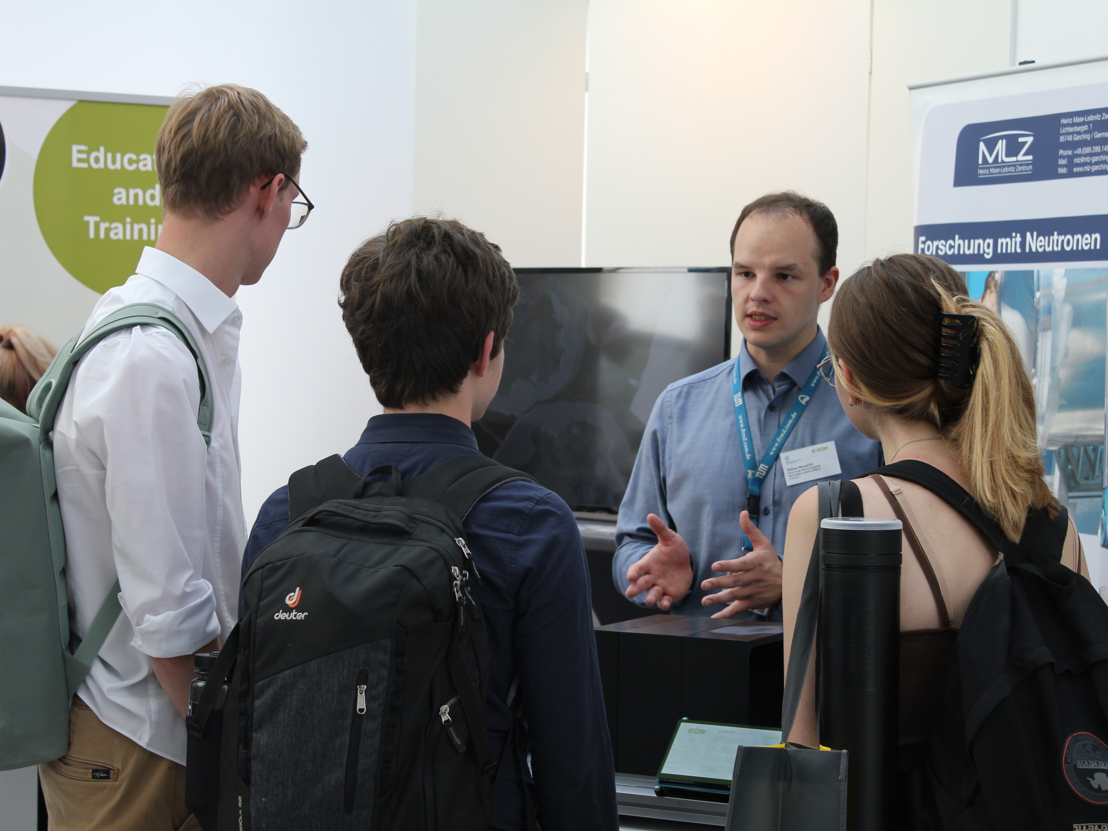 A 3D model and many contacts: The career fair IKOM