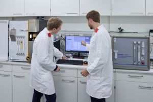 Tracing the hydrogen